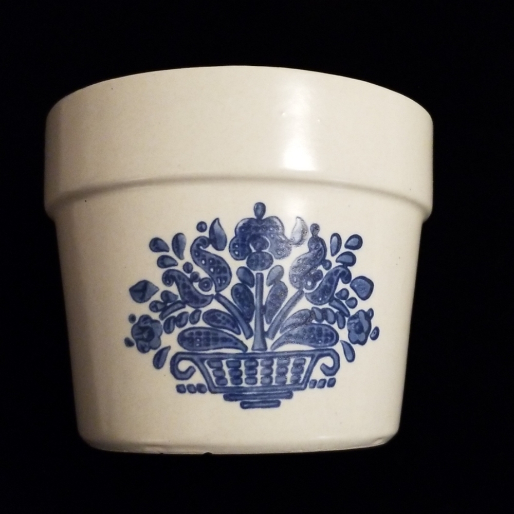 Pfaltzgraff flower pot